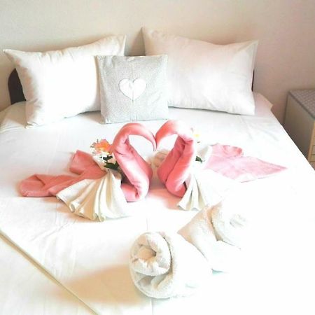 Appartamento Apartman Nicole Zara Esterno foto