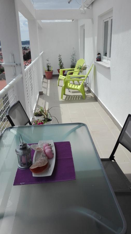 Appartamento Apartman Nicole Zara Esterno foto
